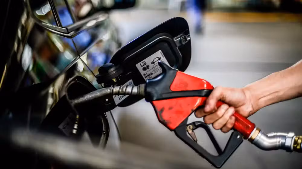 CNPE aprova aumento do etanol na gasolina de 30% para 32%