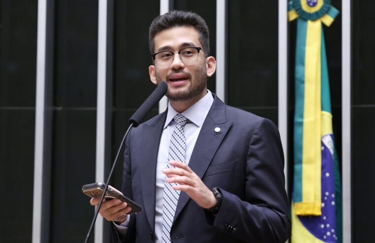 CCJ aprova PEC de Kim Kataguiri que limita o IPVA a 1%