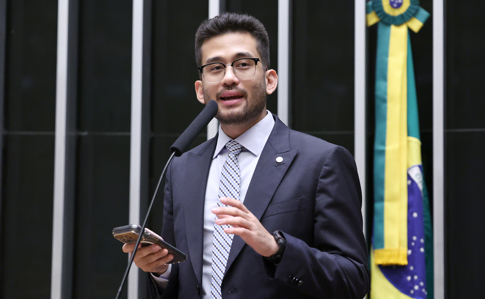 CCJ aprova PEC de Kim Kataguiri que limita o IPVA a 1%