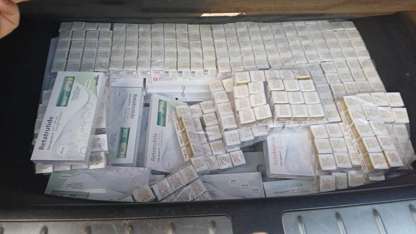 PRF apreende quase 3 mil itens de medicamentos controlados na Dutra