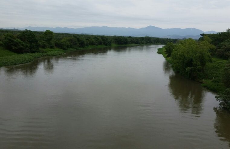 Corpo em estado de decomposição é encontrado no Rio Paraíba em Guaratinguetá, SP