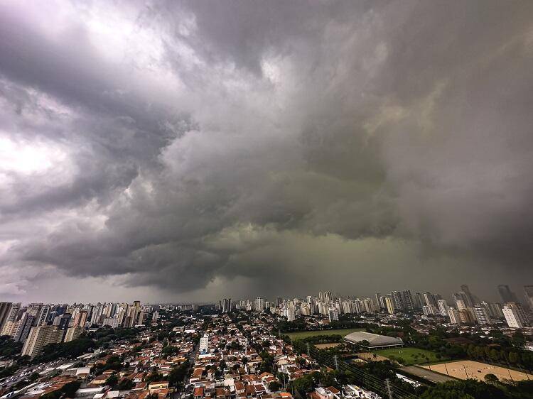 Inmet alerta para temporais no Vale do Paraíba e no Litoral Norte até sexta-feira (16)