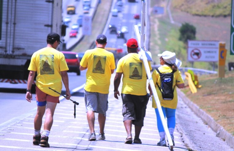 Calçada de 130 km para romeiros na Dutra: veja o que se sabe sobre projeto até Aparecida